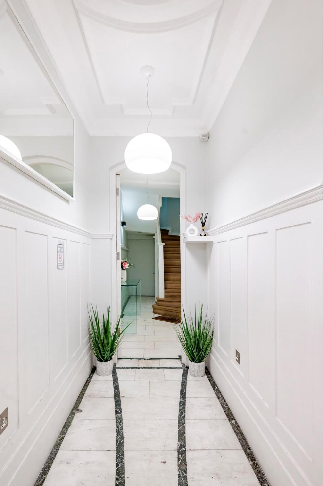 Welcome London St Martin'S Bagian luar foto
