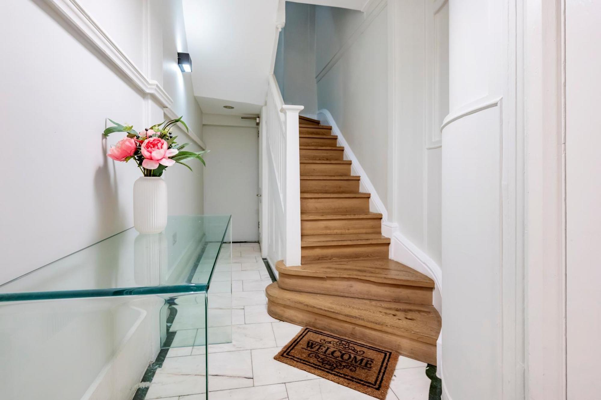 Welcome London St Martin'S Bagian luar foto
